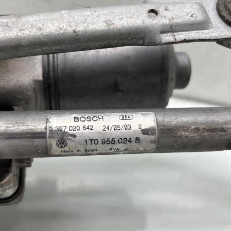 Moteur essuie glace avant droit VOLKSWAGEN TOURAN 1 Photo n°4