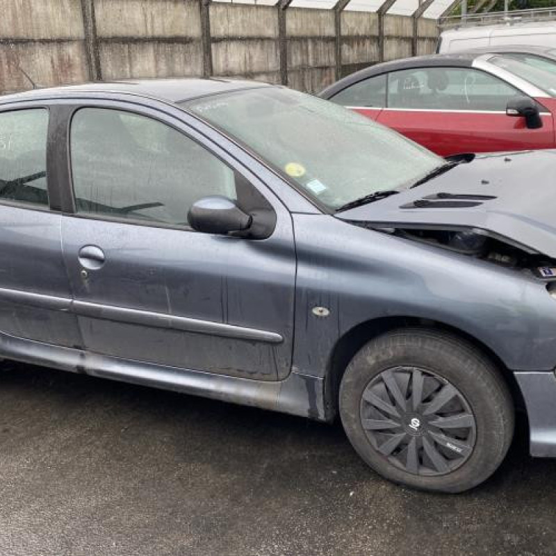 Aile avant droit PEUGEOT 206 Photo n°12