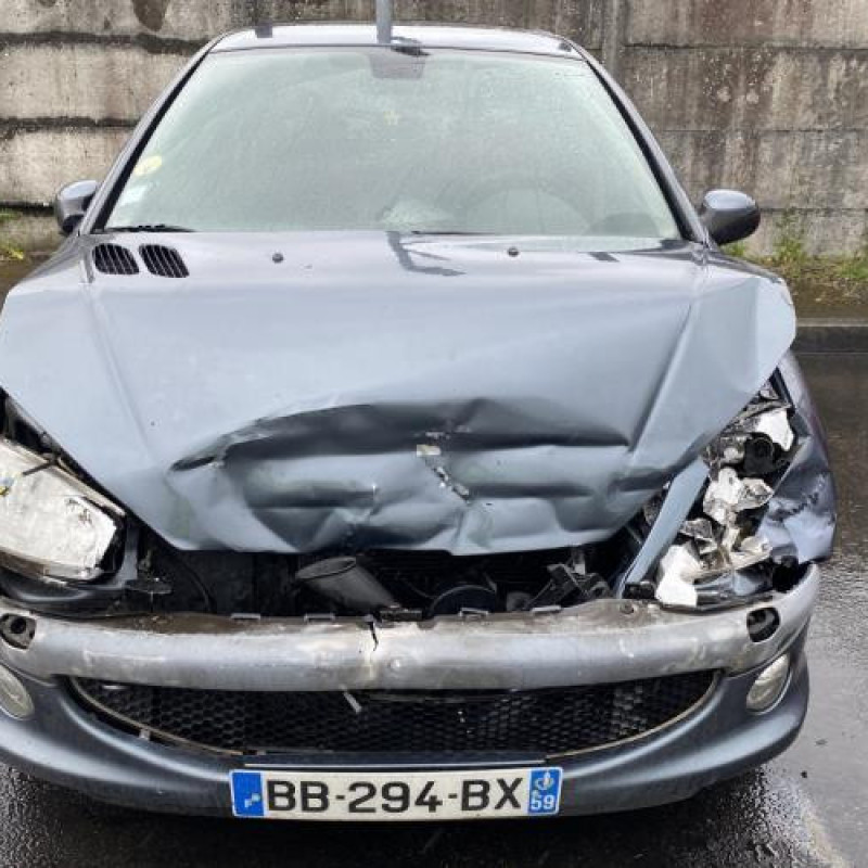 Aile avant droit PEUGEOT 206 Photo n°13