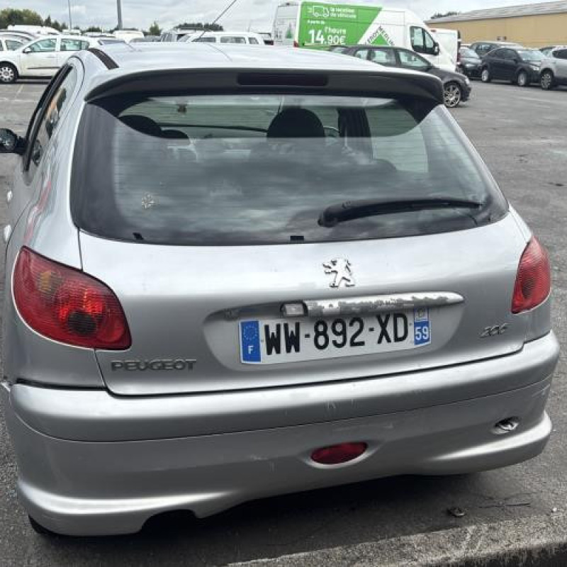 Aile avant droit PEUGEOT 206 Photo n°9