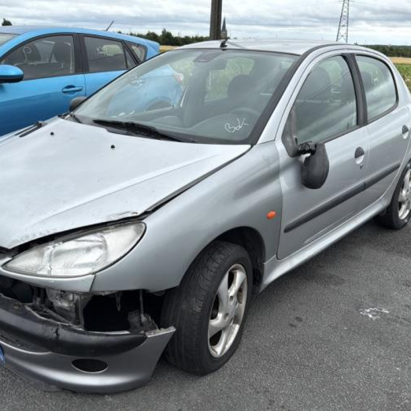 Aile avant gauche PEUGEOT 206 Photo n°6
