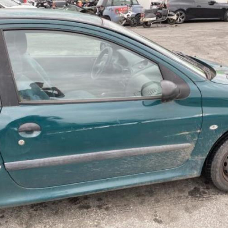 Aile avant gauche PEUGEOT 206 Photo n°18