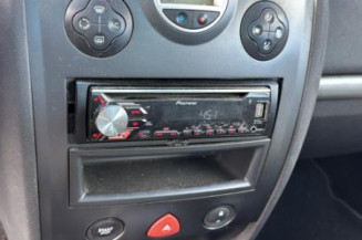 Aile avant droit RENAULT MEGANE 2