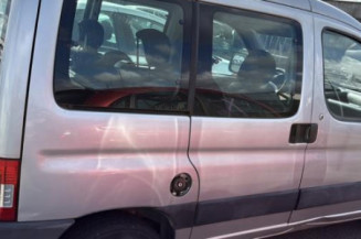 Aile avant droit CITROEN BERLINGO 1