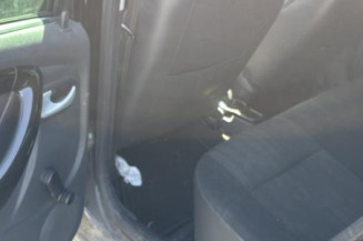 Aile avant droit DACIA DUSTER 1