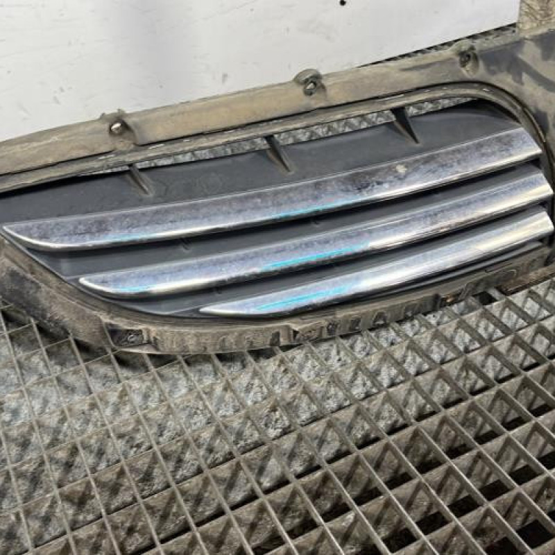 Calandre SSANGYONG KYRON Photo n°2