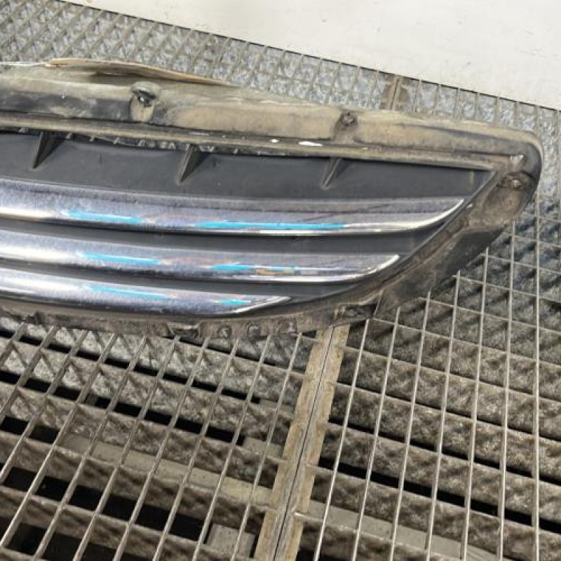 Calandre SSANGYONG KYRON Photo n°3