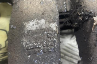 Etrier arriere droit (freinage) VOLKSWAGEN TOURAN 1