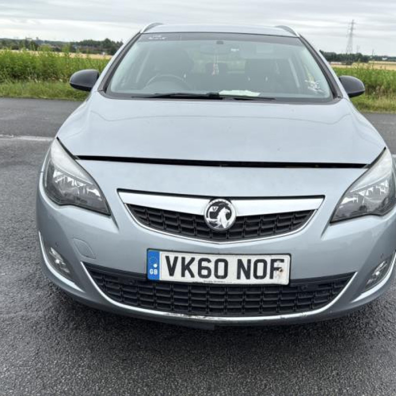 Calandre VAUXHALL ASTRA H Photo n°12