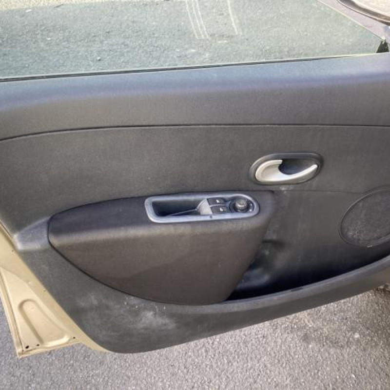 Amortisseur avant droit RENAULT CLIO 3 Photo n°13