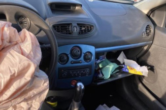 Amortisseur avant droit RENAULT CLIO 3