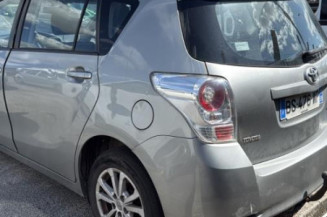 Calandre TOYOTA VERSO