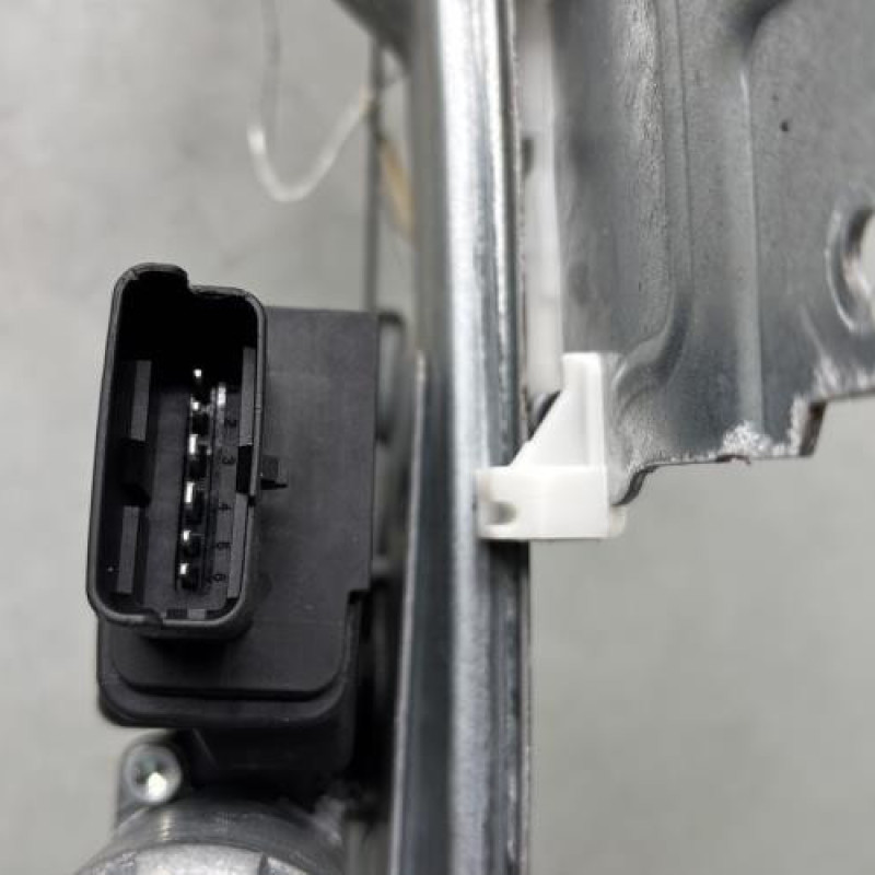 Leve vitre electrique avant gauche CITROEN C3 3 Photo n°5