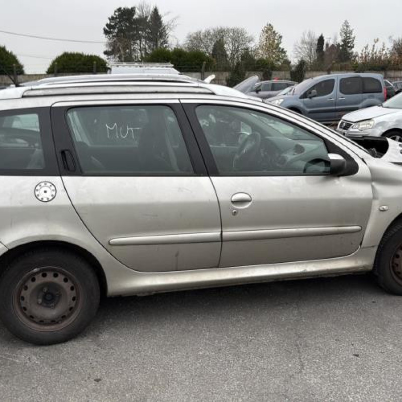 Malle/Hayon arriere PEUGEOT 206 Photo n°17