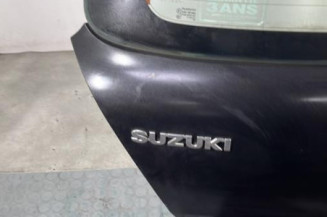 Malle/Hayon arriere SUZUKI SWIFT 3