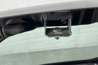 Malle/Hayon arriere SUZUKI SWIFT 3