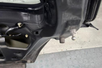 Malle/Hayon arriere SUZUKI SWIFT 3