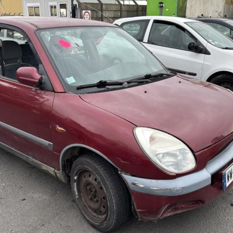Malle/Hayon arriere DAIHATSU SIRION 1 Photo n°10