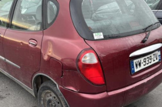 Malle/Hayon arriere DAIHATSU SIRION 1
