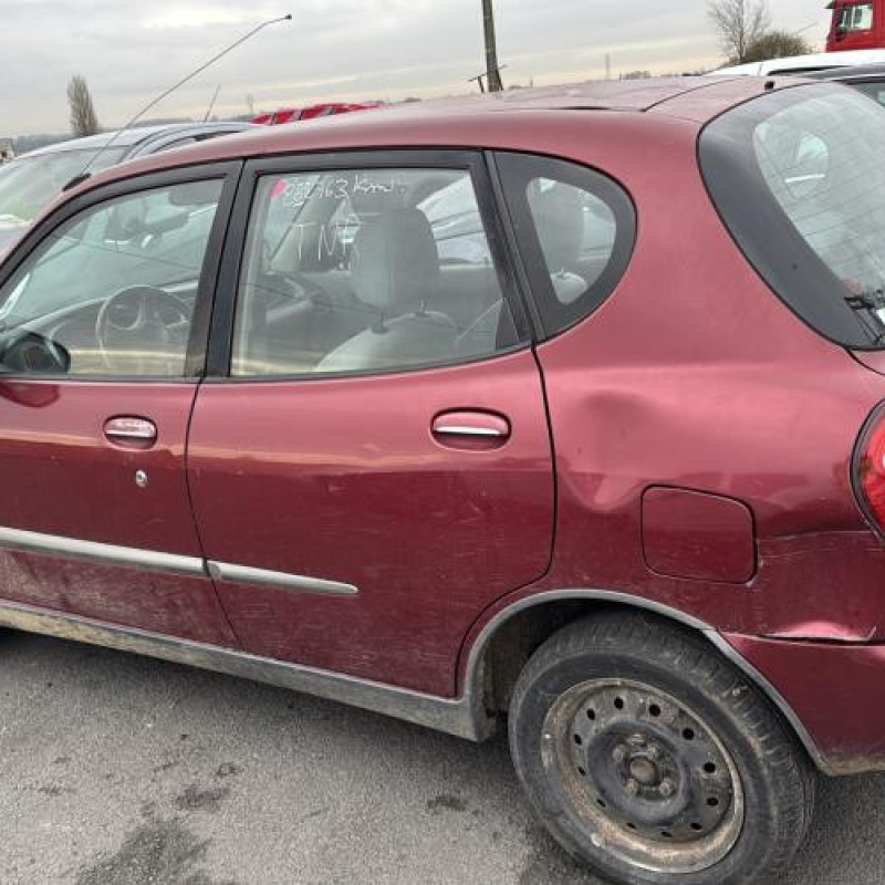 Malle/Hayon arriere DAIHATSU SIRION 1 Photo n°14