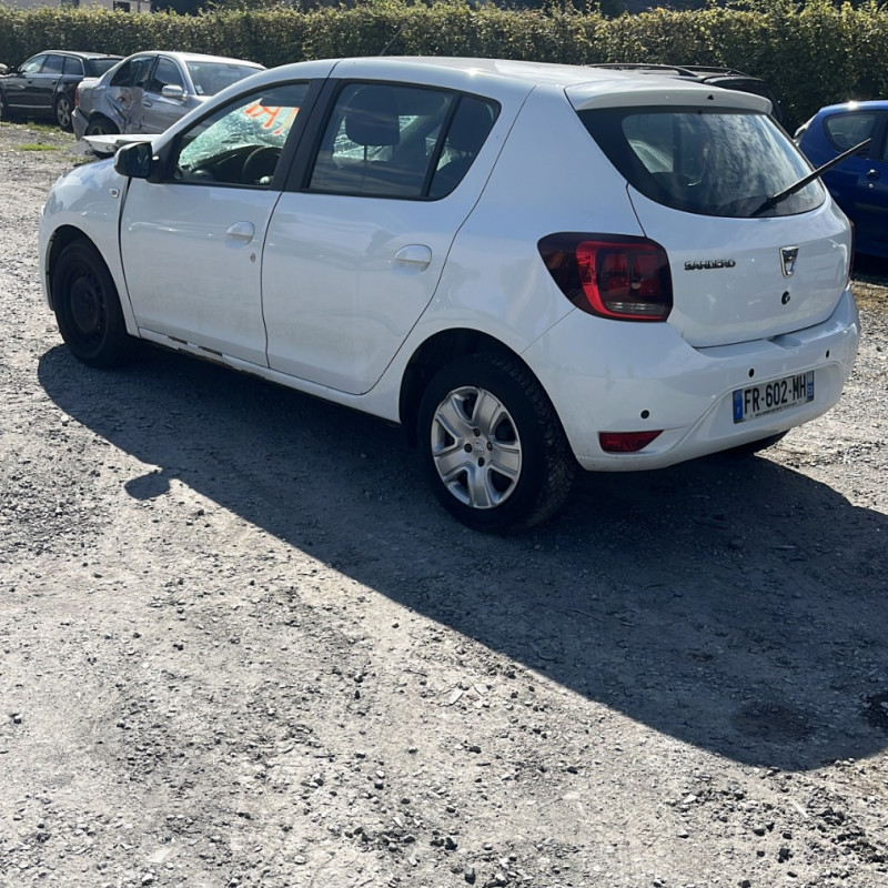 DACIA SANDERO 2 PHASE 2 1.0i - 12V SCE 100 Photo n°4