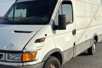Retroviseur droit IVECO DAILY 3 Photo n°1