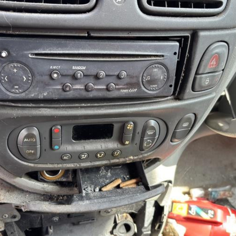 Aile avant gauche RENAULT SCENIC 1 Photo n°18