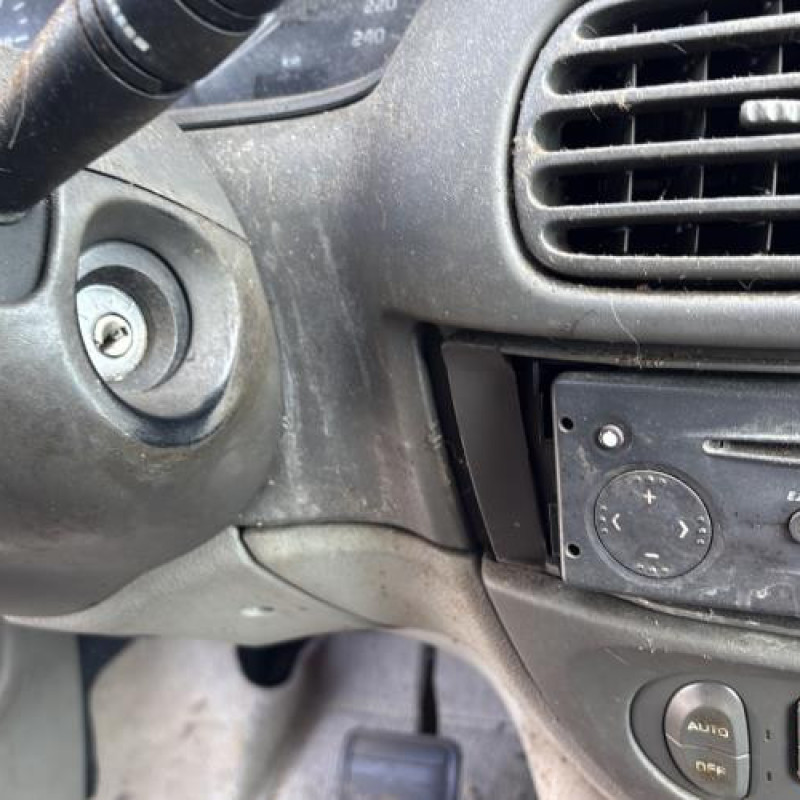 Aile avant gauche RENAULT SCENIC 1 Photo n°19