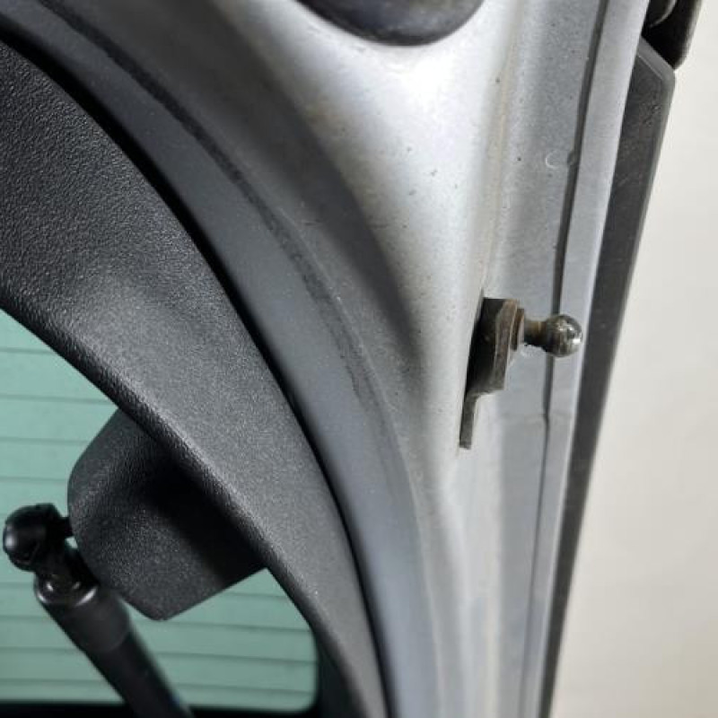 Malle/Hayon arriere CITROEN C4 GRAND PICASSO 1 Photo n°8