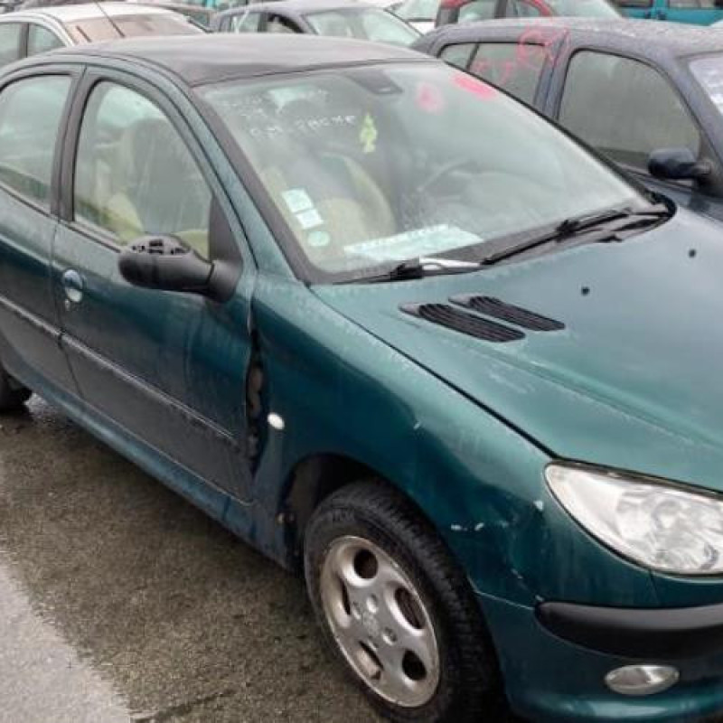 Pare choc avant PEUGEOT 206 Photo n°9