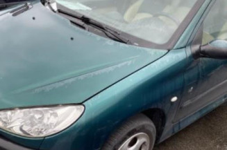 Pare choc avant PEUGEOT 206