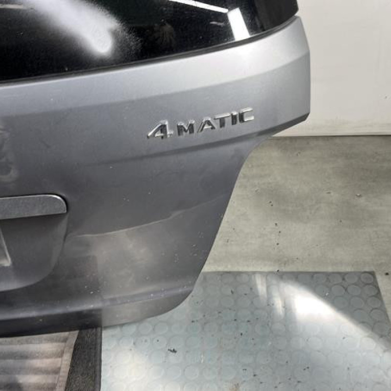 Malle/Hayon arriere MERCEDES CLASSE M 164 Photo n°4