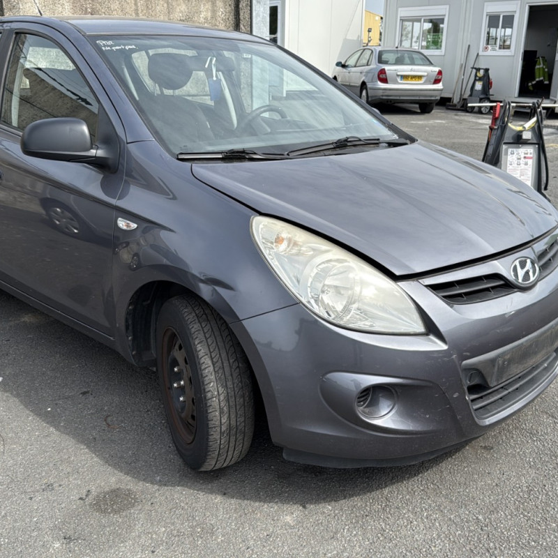 HYUNDAI I 20 1 PHASE 1 1.4 CRDI - 16V TURBO Photo n°2