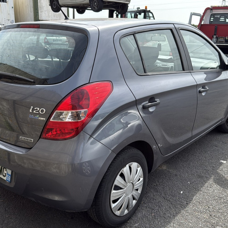 HYUNDAI I 20 1 PHASE 1 1.4 CRDI - 16V TURBO Photo n°3