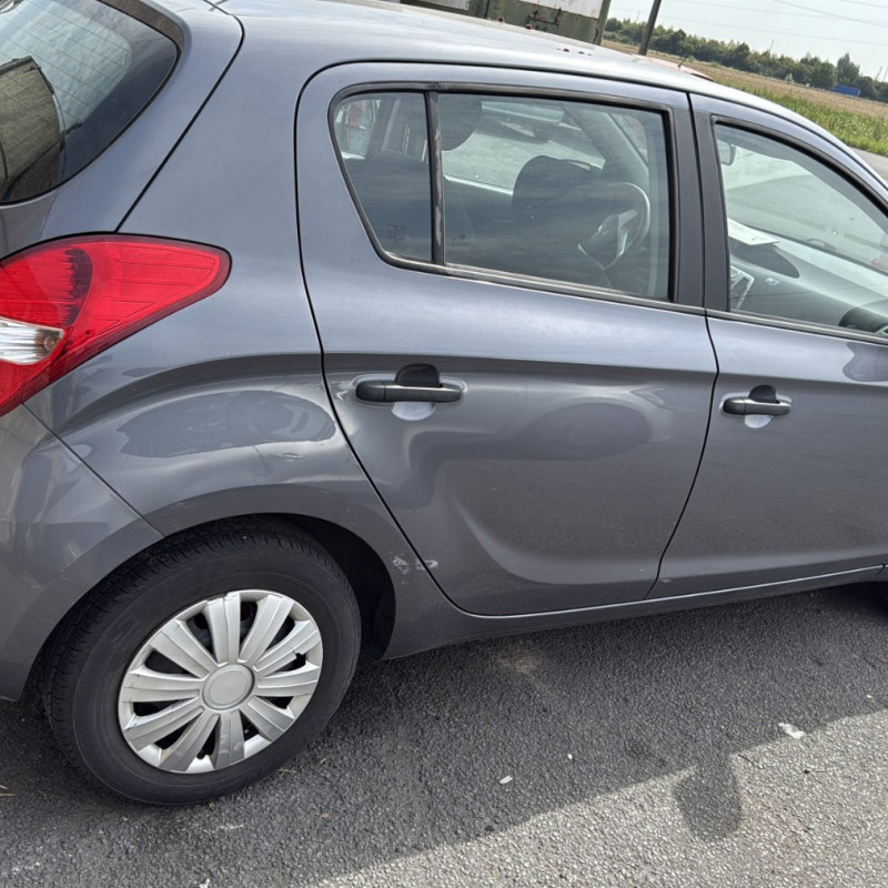 HYUNDAI I 20 1 PHASE 1 1.4 CRDI - 16V TURBO Photo n°7