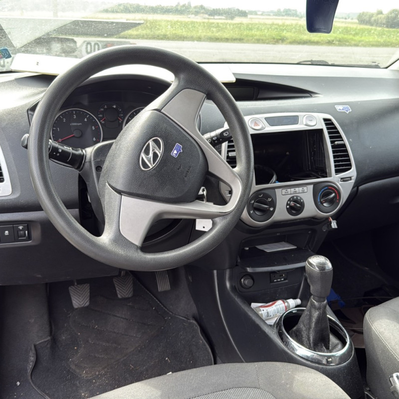 HYUNDAI I 20 1 PHASE 1 1.4 CRDI - 16V TURBO Photo n°12