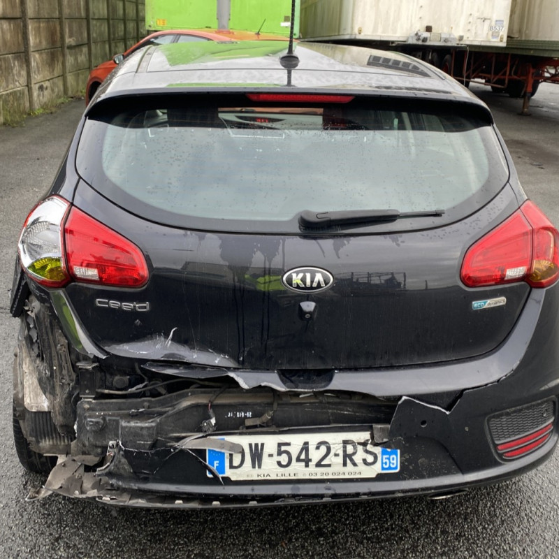 KIA CEE-D 2 PHASE 2 1.0 GDI - 12V TURBO Photo n°5