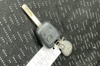 Pare choc avant PEUGEOT 107
