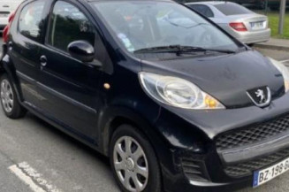 Pare choc avant PEUGEOT 107