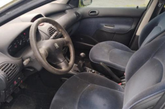 Pare choc arriere PEUGEOT 206