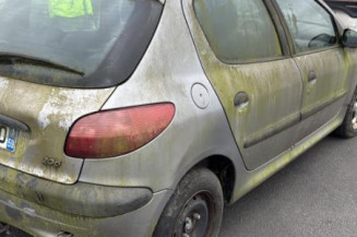 Pare choc arriere PEUGEOT 206