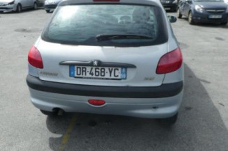 Pare choc arriere PEUGEOT 206