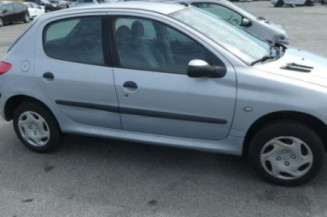 Pare choc arriere PEUGEOT 206