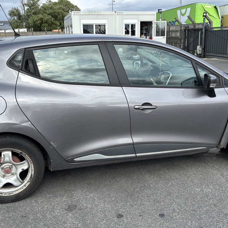 RENAULT CLIO 4 PHASE 1 1.5 DCI - 8V TURBO Photo n°6