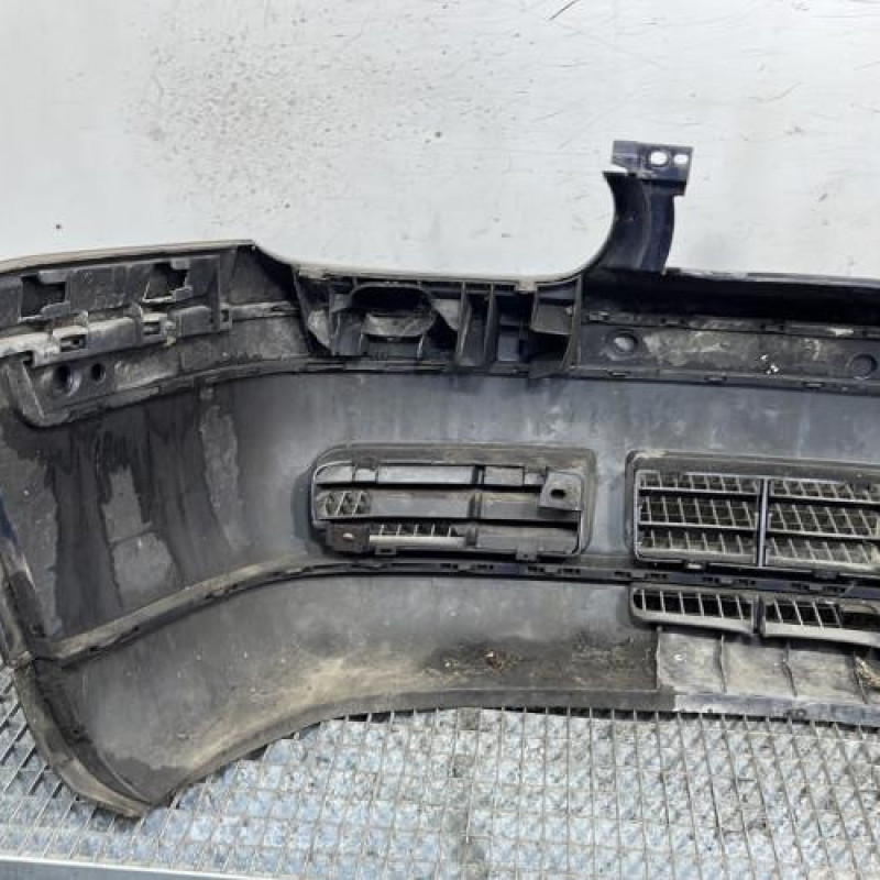 Pare choc avant VOLKSWAGEN GOLF 4 Photo n°6