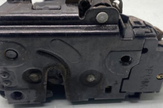 Serrure avant gauche VOLKSWAGEN GOLF 4