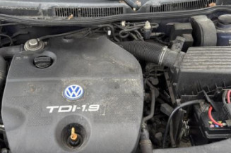 Serrure avant gauche VOLKSWAGEN GOLF 4