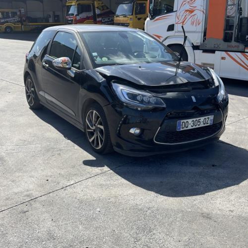 Pare choc arriere CITROEN DS3 Photo n°9