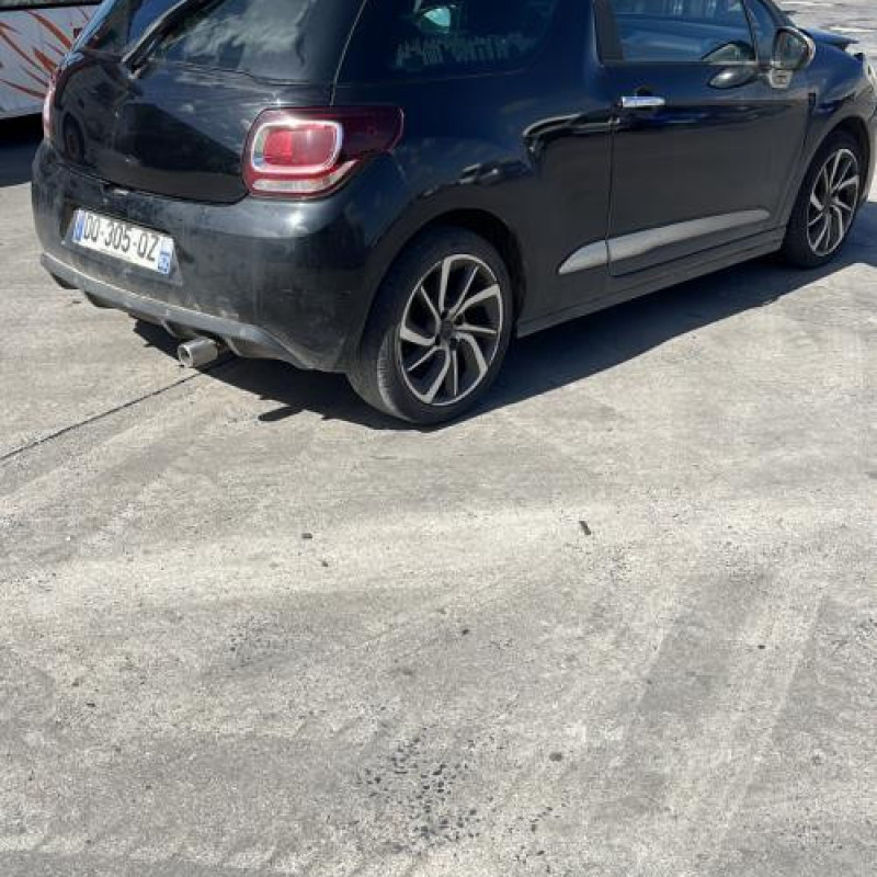 Pare choc arriere CITROEN DS3 Photo n°10