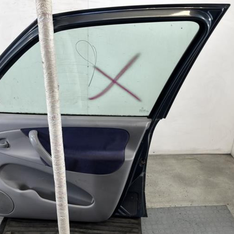 Porte avant droit CITROEN XSARA PICASSO Photo n°6